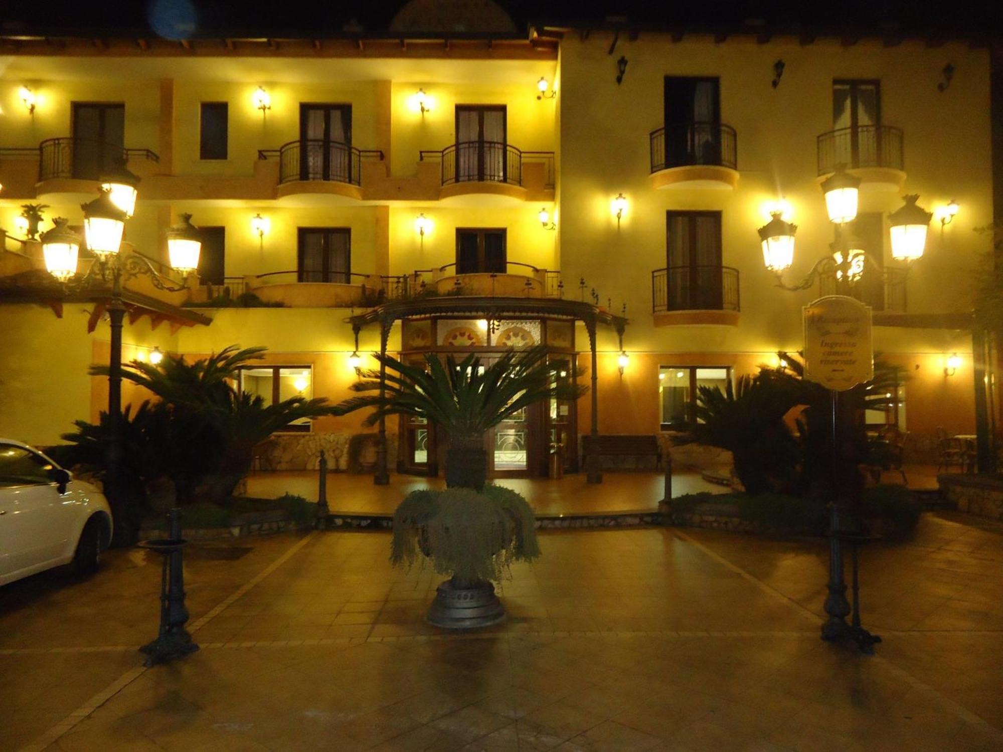Hotel La Fayette Licola Buitenkant foto